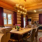 Alpenchalet St.ulrich Apartmán *